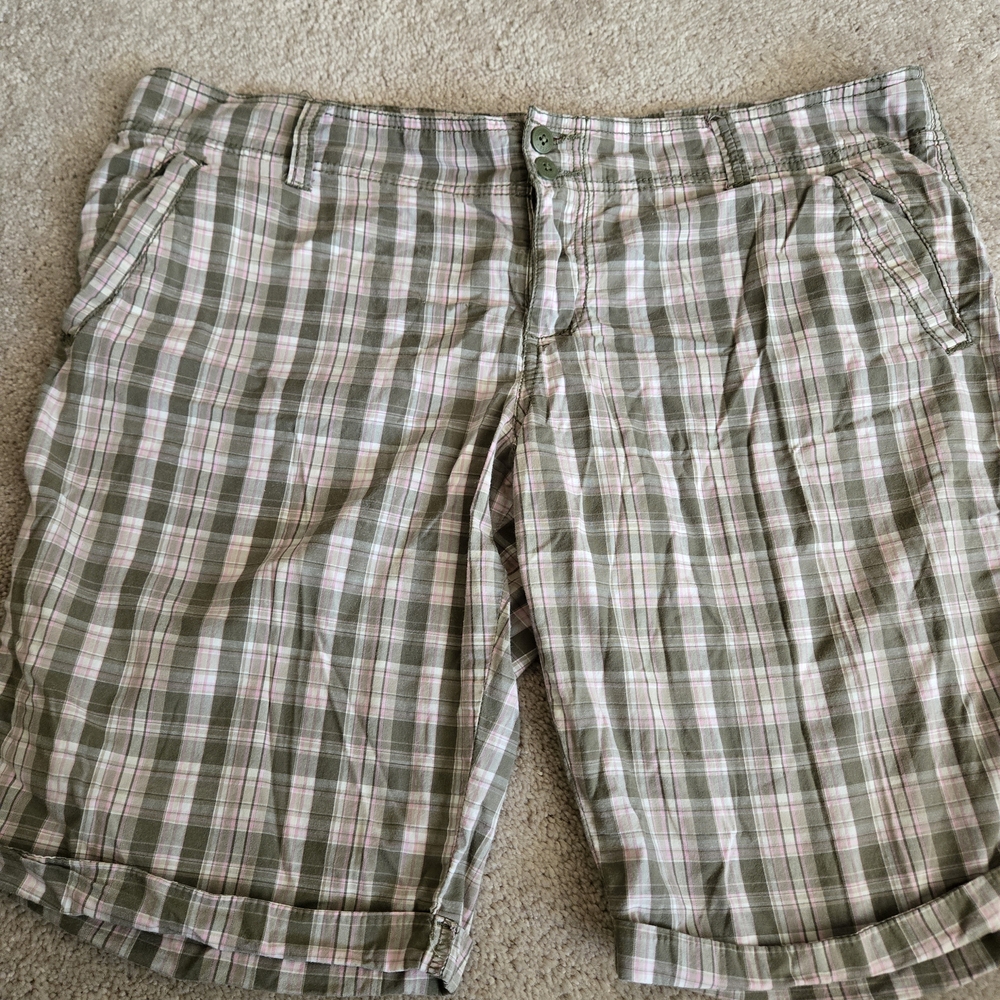 Mossimo Supply Co. Plaid Shorts in Gray and Pink